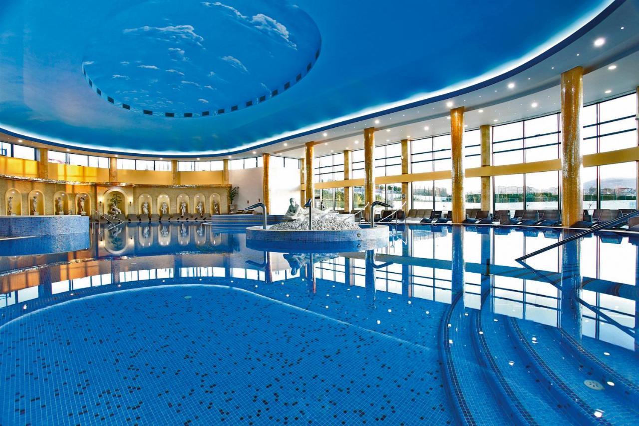A Hoteli - Hotel Izvor Arandjelovac Dış mekan fotoğraf
