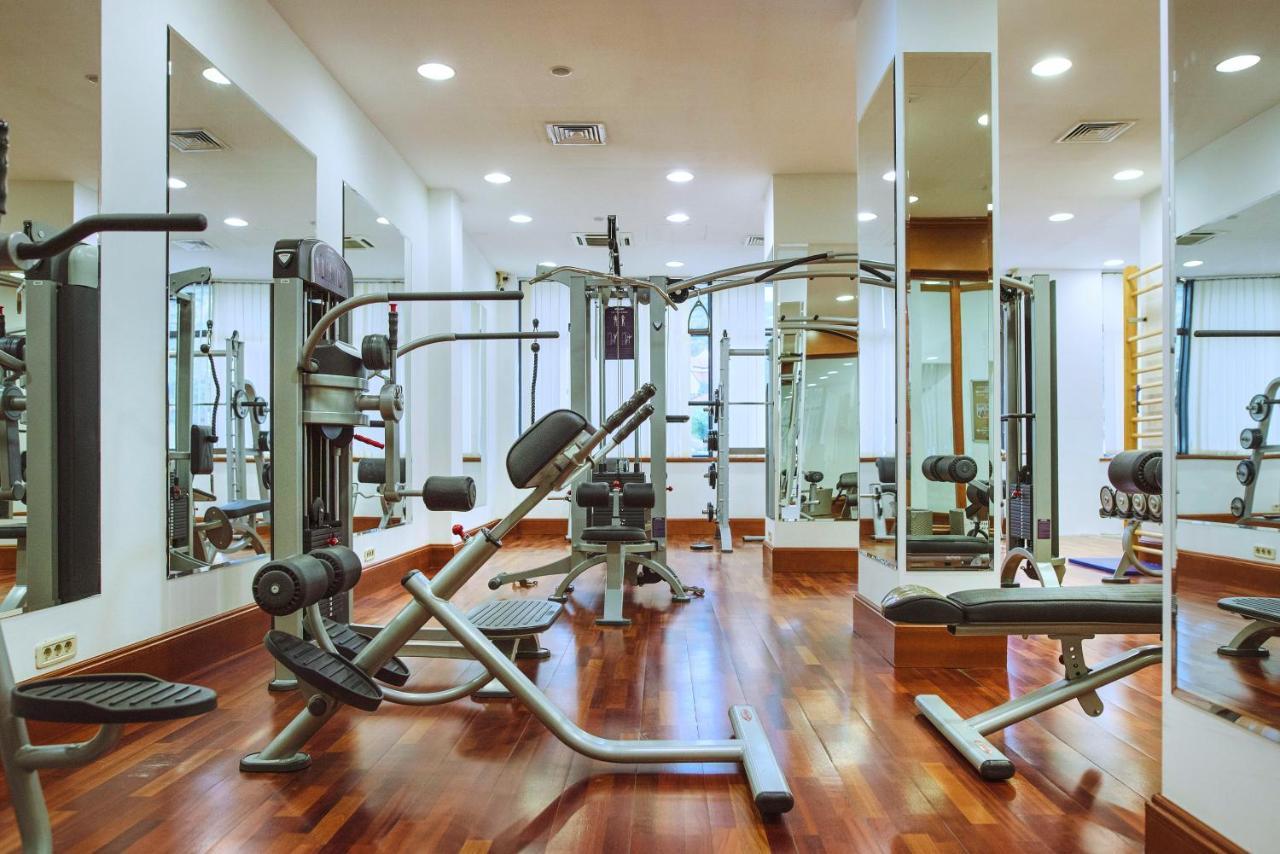 A Hoteli - Hotel Izvor Arandjelovac Dış mekan fotoğraf A gym